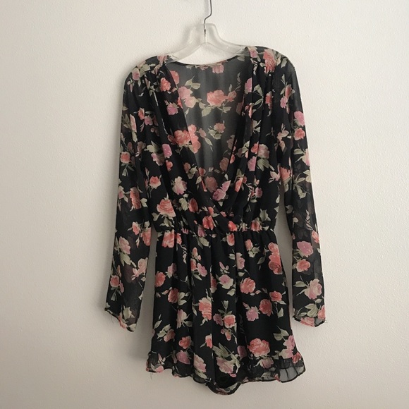 Foreign Exchange Dresses & Skirts - Foreign Exchange Long Sleeve Floral Romper Foreign Exchange Dresses & Skirts - Foreign Exchange Long Sleeve Floral Romper